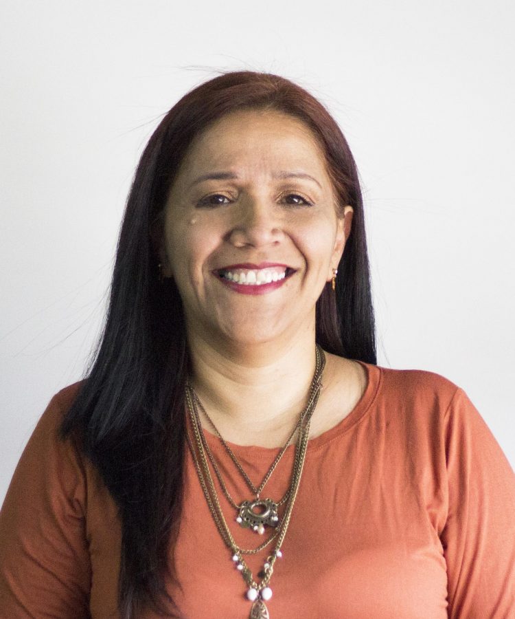 Astrid Marín García (Servicio al Cliente)